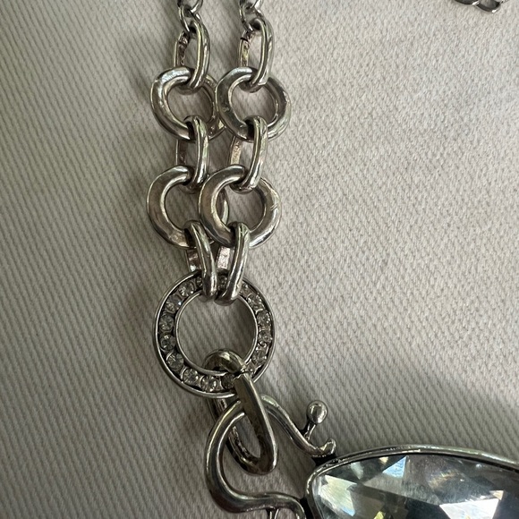 Lula N Lee Long Silver chain necklace with Teardrop Crystal. - Picture 4 of 7